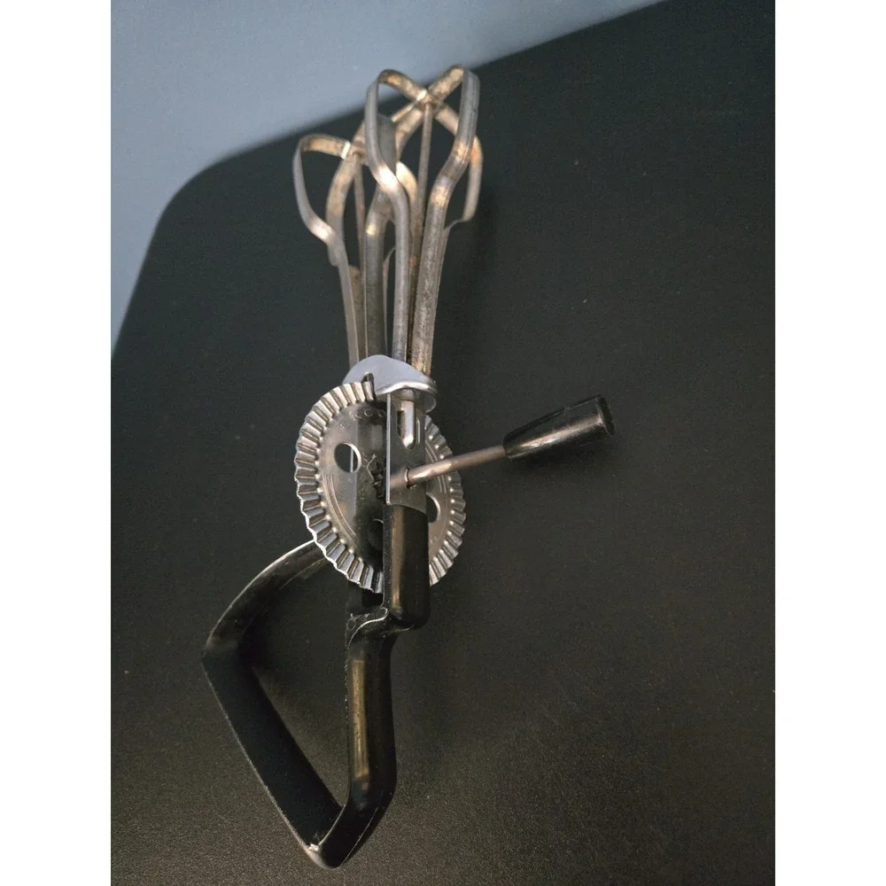 Vintage Ekco Egg Beater Hand Mixer‎ Black Handle 11